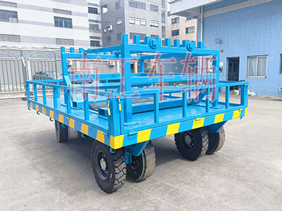 15吨牵引乐鱼（中国）官方护栏型工具拖车3I.jpg