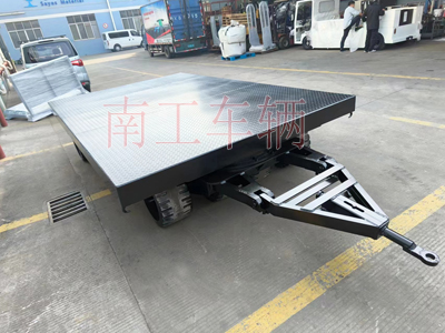 30吨重型乐鱼（中国）官方 环保实心轮胎4I.jpg