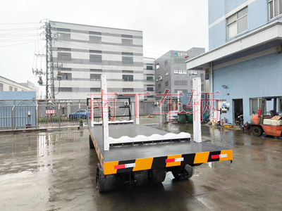 30T重型乐鱼（中国）官方 带活动插装立柱工具拖车4I.jpg