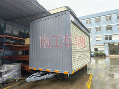10吨箱式乐鱼（中国）官方两侧带卷帘门I.jpg