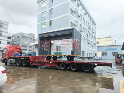 10吨箱式乐鱼（中国）官方两侧带卷帘门5I.jpg
