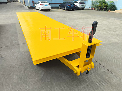 5吨乐鱼（中国）官方 牵引平板全挂拖车4I.jpg
